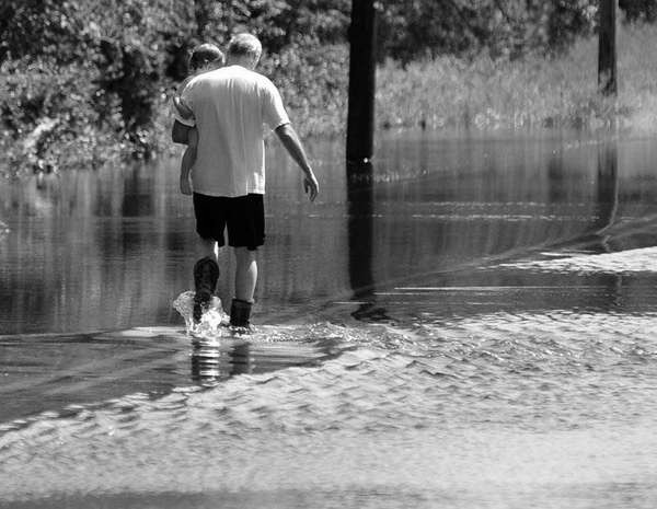 flood2011marklivibw