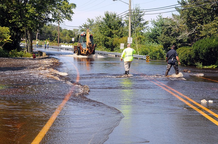 willowgroveflood2011